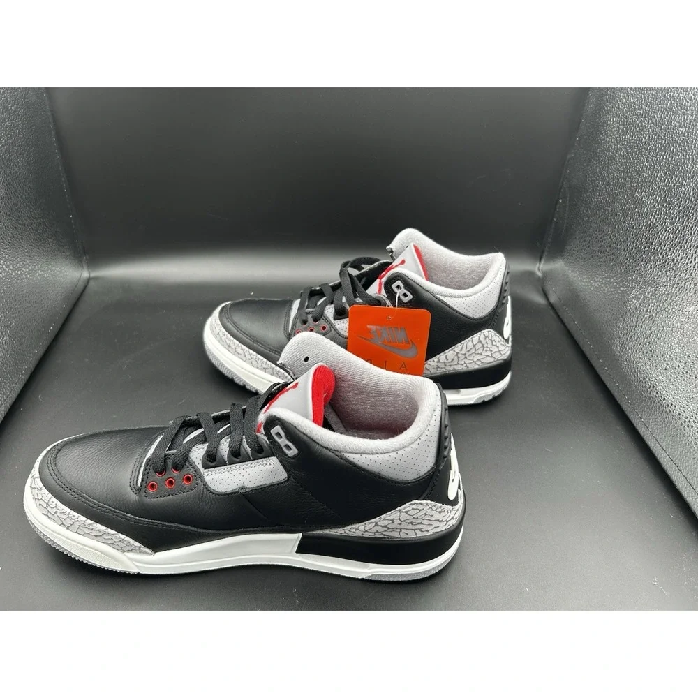 Size 9.5 - Air Jordan 3 Retro OG 2024 Black Cement VNDS